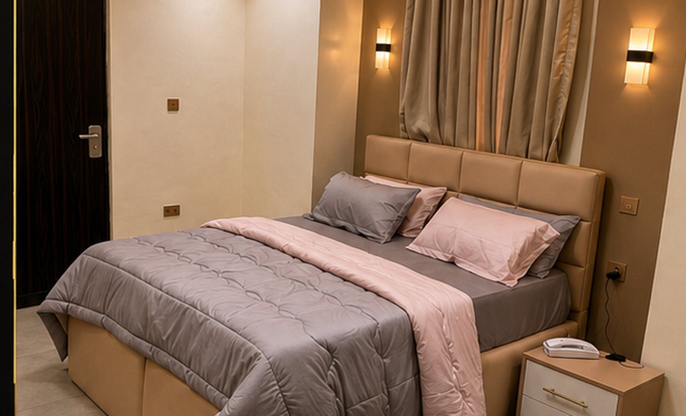 Jacuzzi Executive Room at DE’ Lounge Inn
